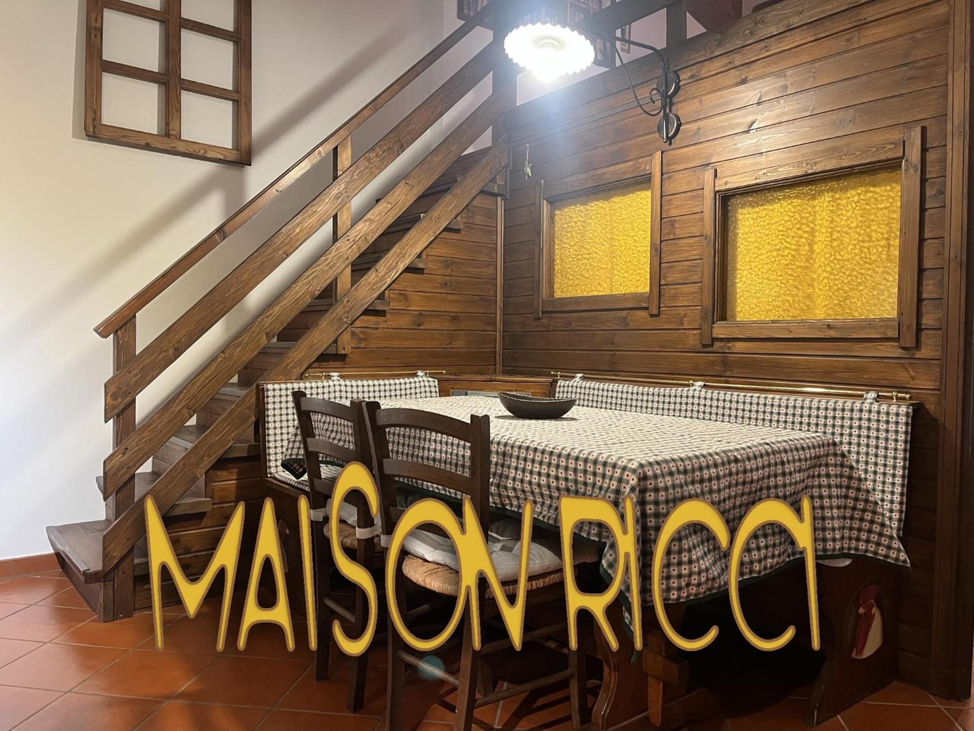 Maison Ricci Улькс Экстерьер фото